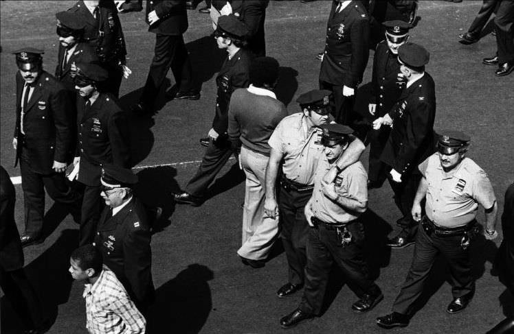 The funeral of a police officer killed on duty, 1979.