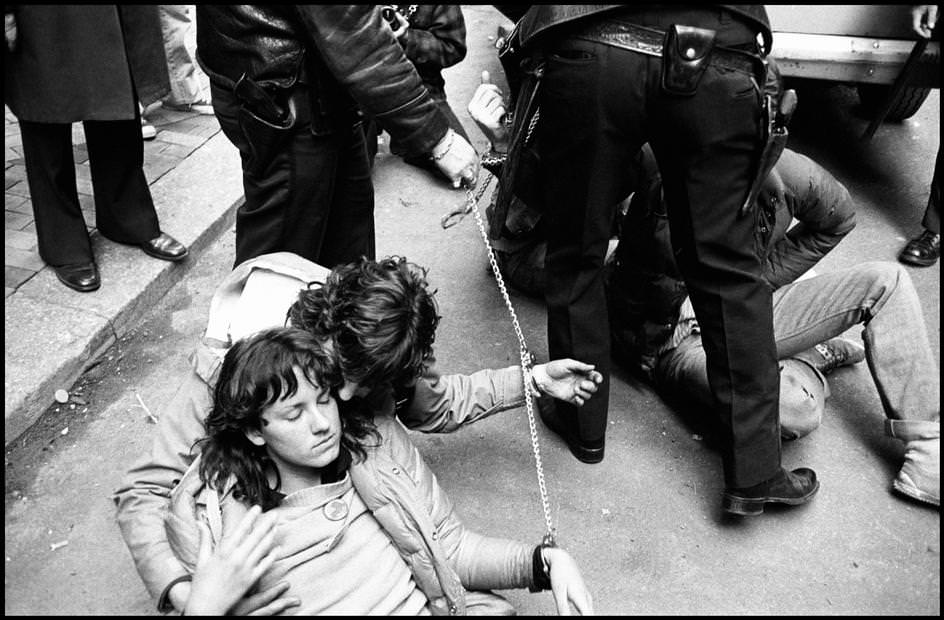 Police arrest anti-war demonstrations, 1978.