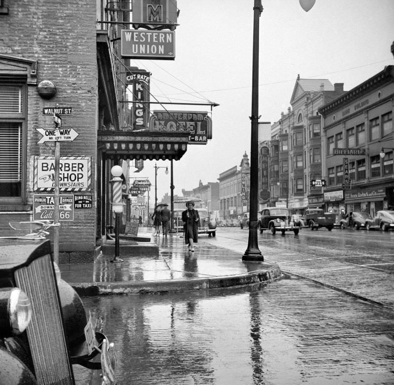Amsterdam, New York, 1941.