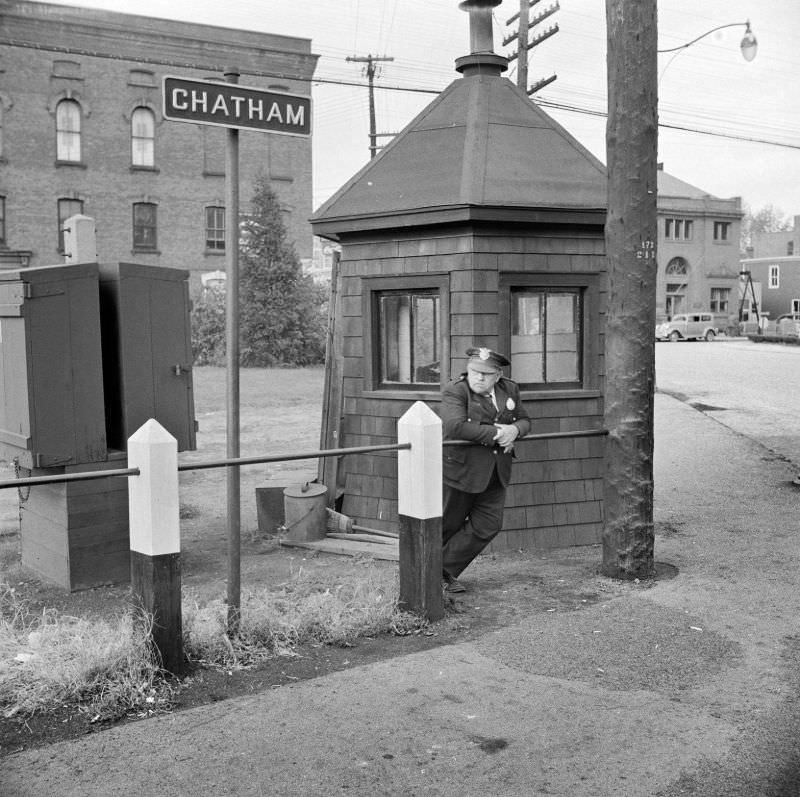Railway crossing in Chatham, New York, 1941.