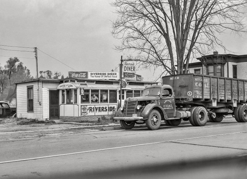 This diner depends on the 'truckers' for its trade near Cortland, New York, 1941.