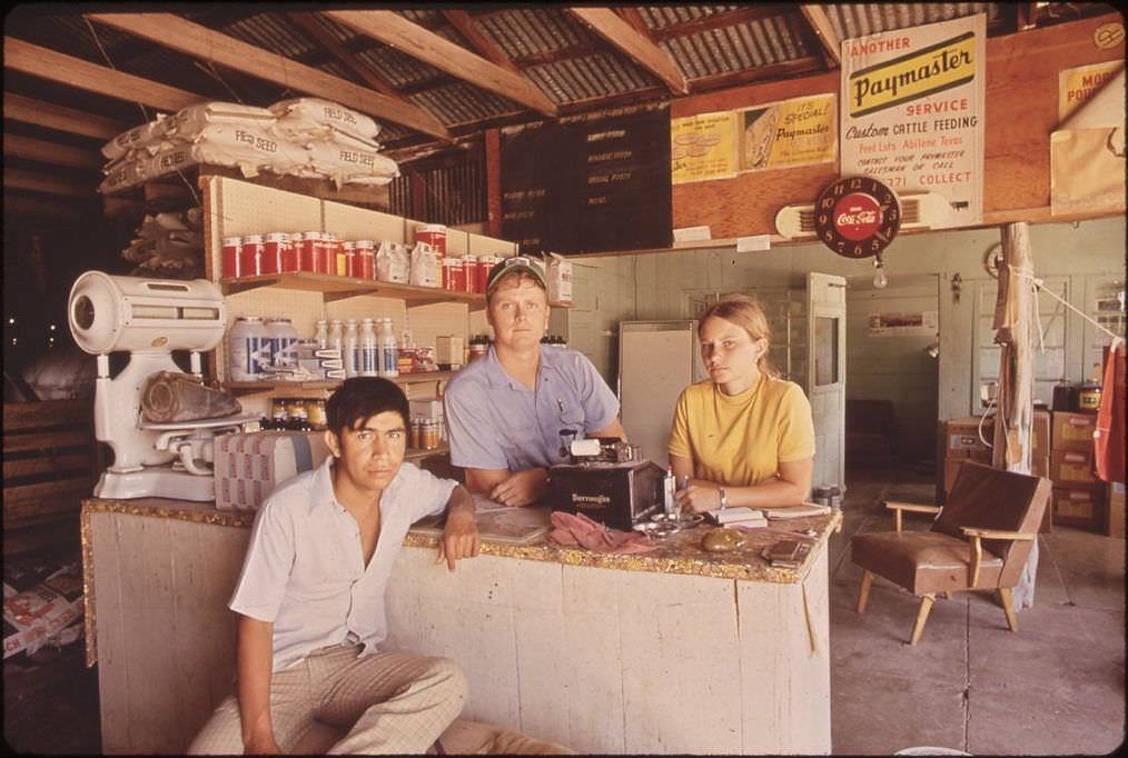 Leakey store owners, 1972.