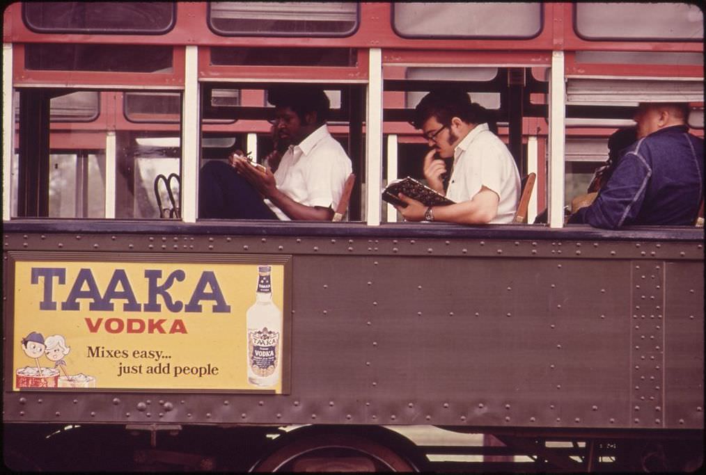 A city streetcar, 1972.