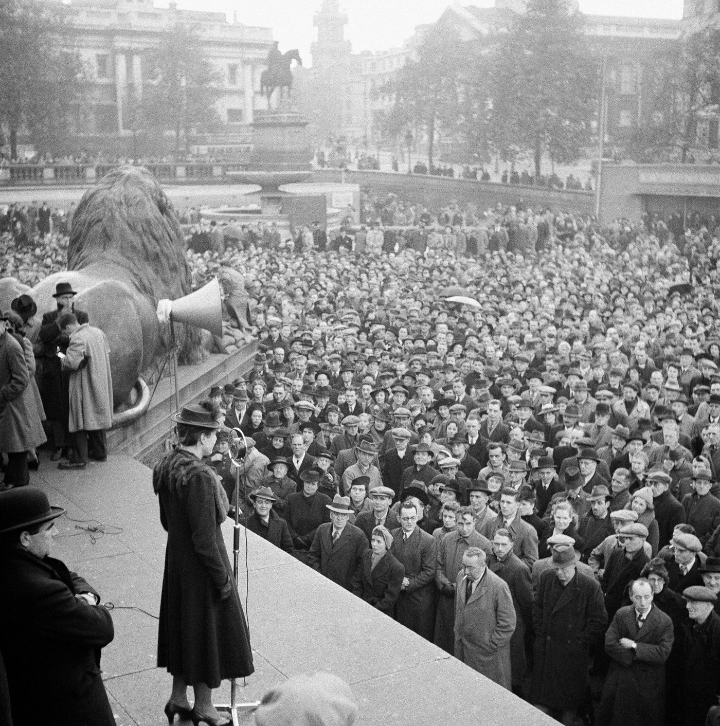 A mass meeting for 'Aid to Russia' in Hyde Park, 1941.
