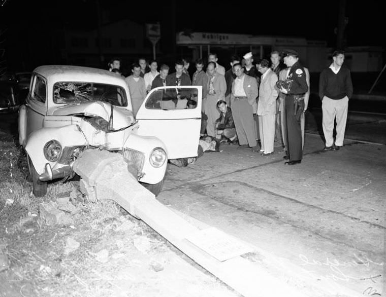 Traffic accident at 167 South Fairfax Avenue, Los Angeles, 1951