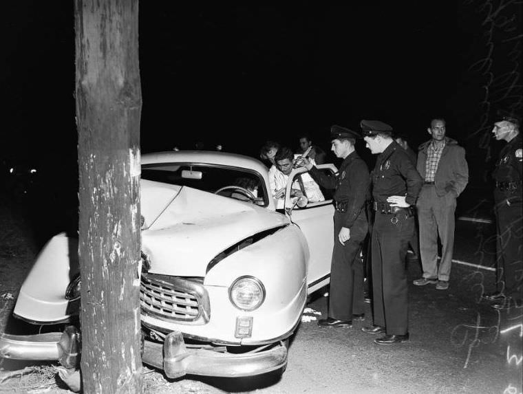 Car accident on Sepulveda Boulevard, Los Angeles, October 10, 1951