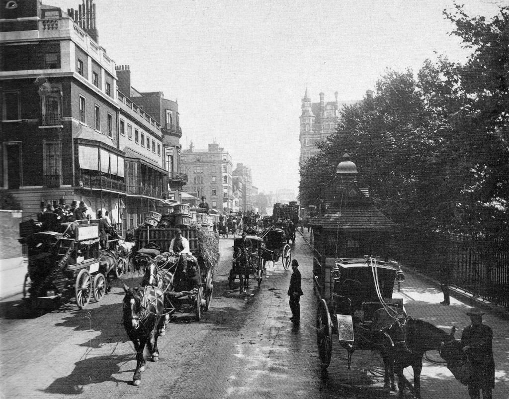 Piccadilly and Green Park in Mayfair.