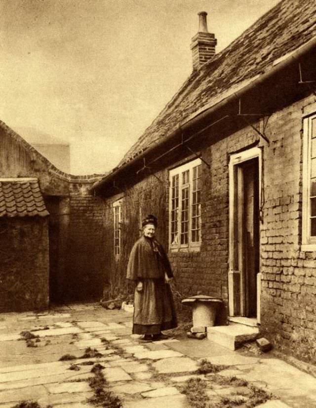 Poplar Almshouses.