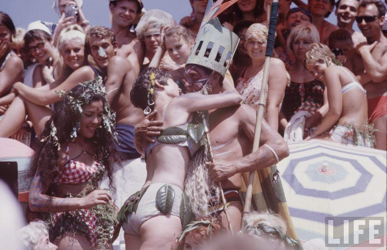 The Sputnik Generation: The Daily Lives, Social Scene, and Culture of Young Soviets in the 1960s
