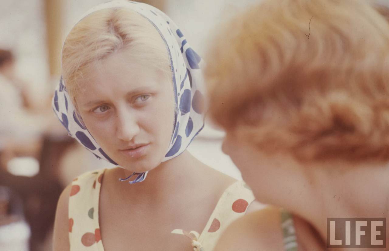 The Sputnik Generation: The Daily Lives, Social Scene, and Culture of Young Soviets in the 1960s