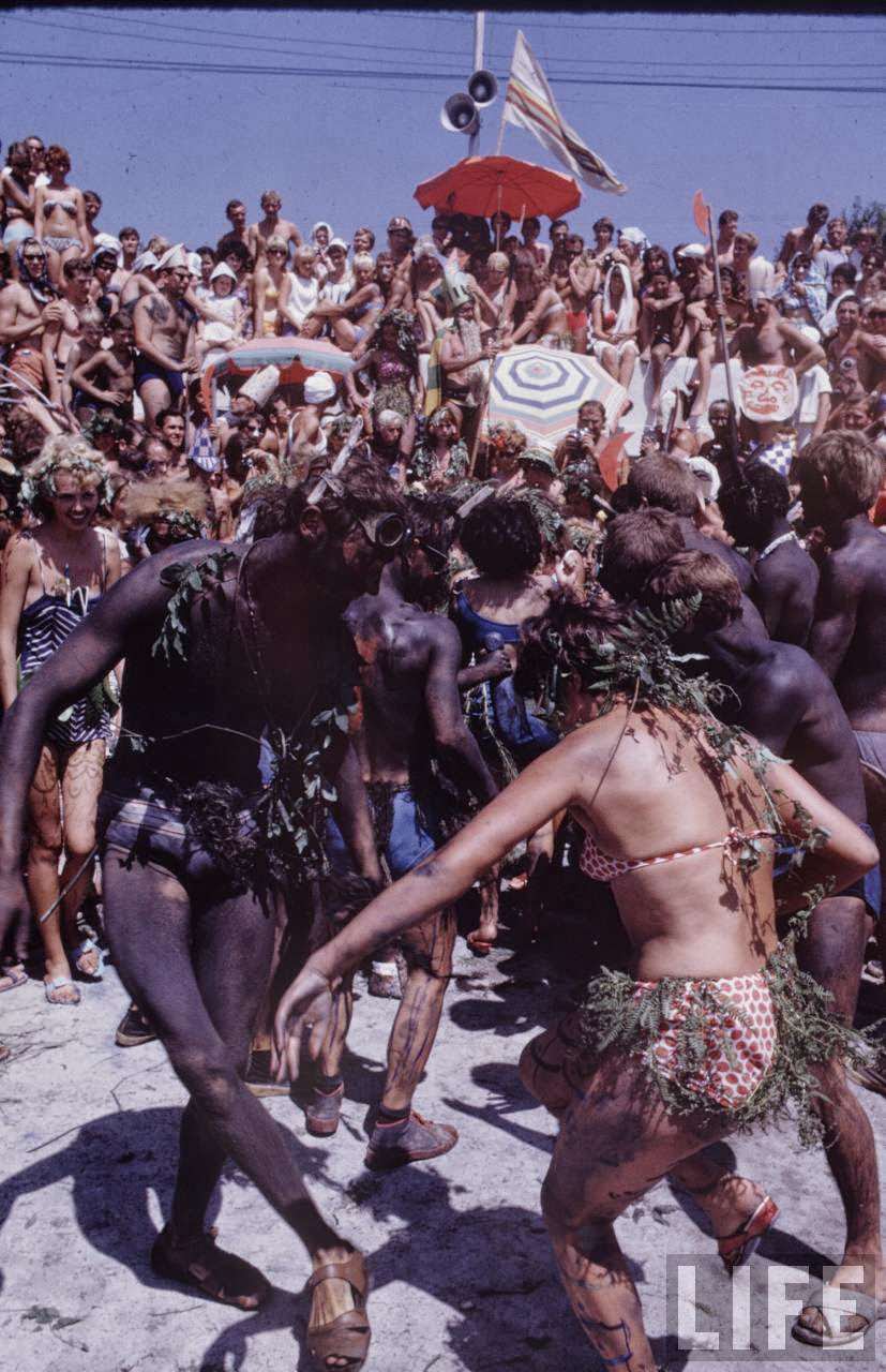 The Sputnik Generation: The Daily Lives, Social Scene, and Culture of Young Soviets in the 1960s