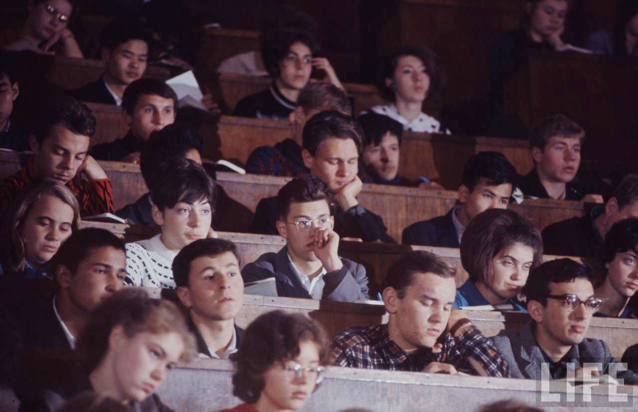 The Sputnik Generation: The Daily Lives, Social Scene, and Culture of Young Soviets in the 1960s