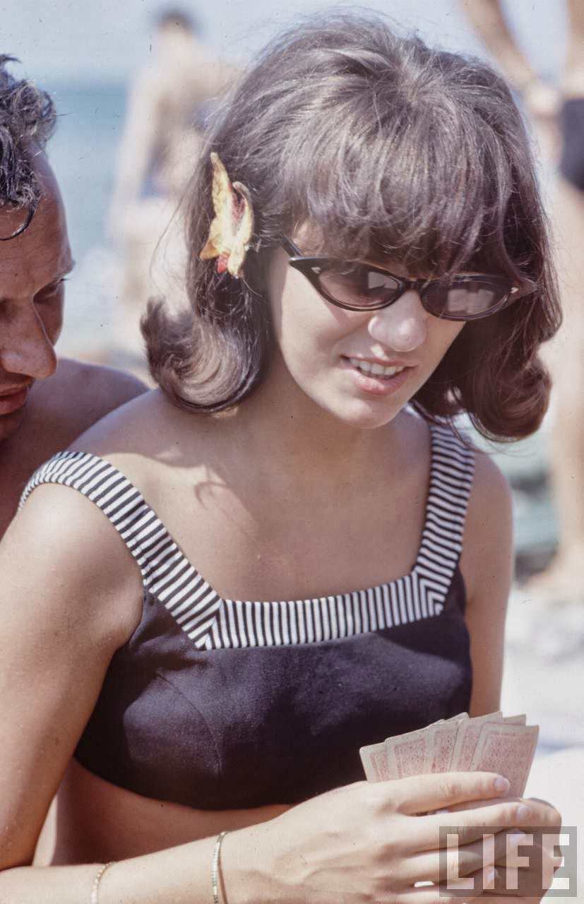 The Sputnik Generation: The Daily Lives, Social Scene, and Culture of Young Soviets in the 1960s