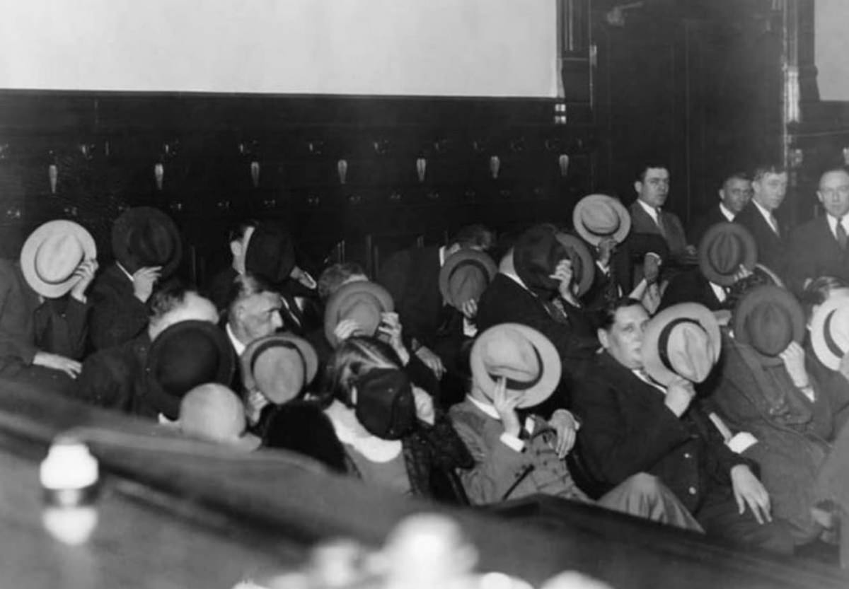 The Man Who Owned Chicago: Life Story and Photos of Al Capone