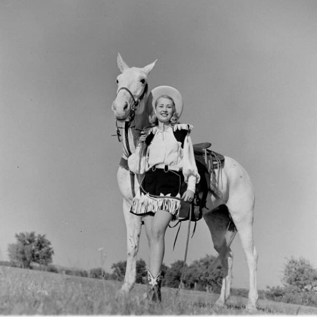 Beyond the Silver Screen: The Authentic Life of the 1940s American Cowgirl