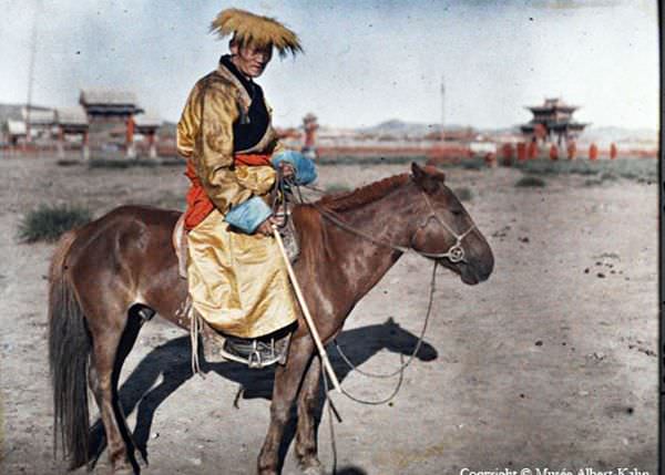 Mongolia, 1900s