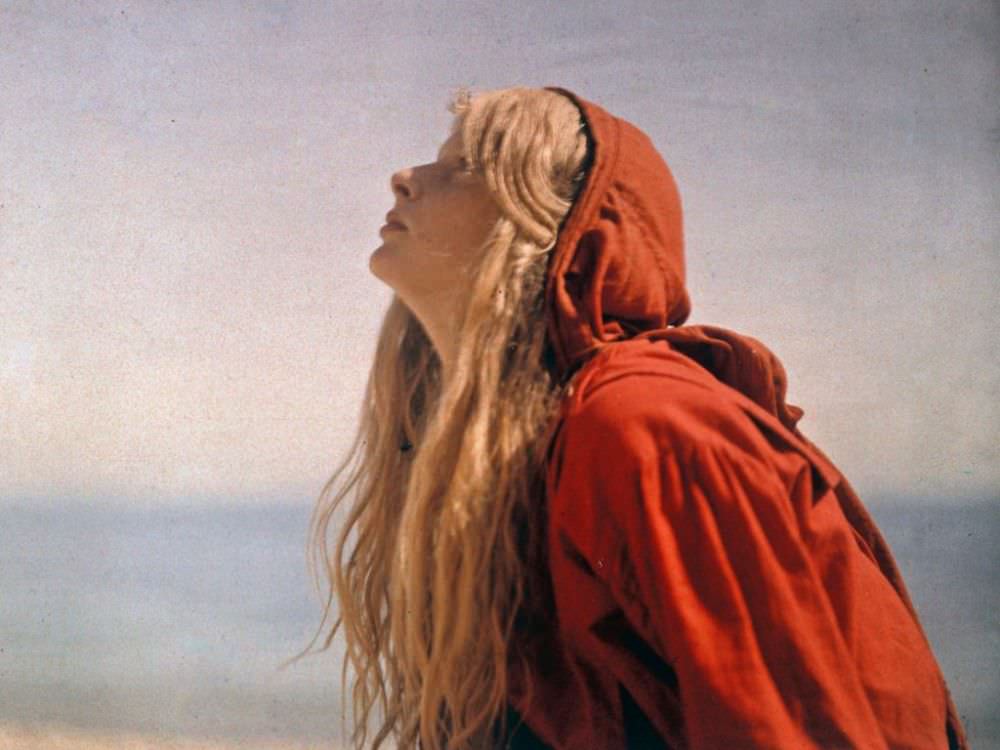 Christina in red, 1913