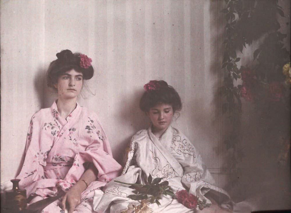 Two girls in oriental costume, 1908