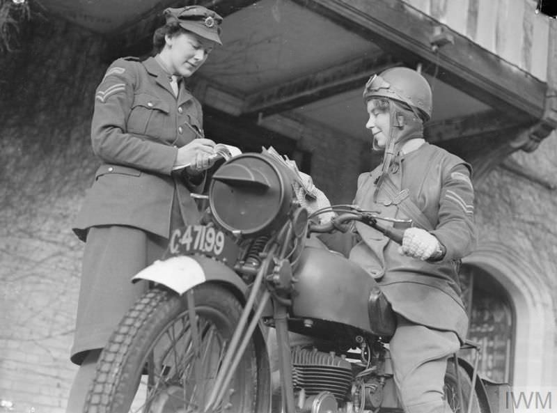 The Wrens on Wheels: Britain's Female Dispatch Riders During World War II