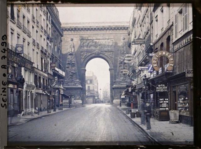 The Faubourg and the Porte Saint-Denis by Stéphane Passet