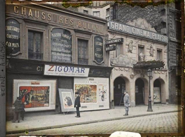 The Grand Cinema Fun at 95 rue de la Roquette by Leon Auguste