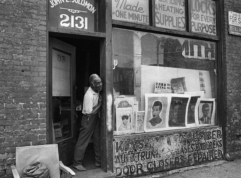 Life in the 1970s Detroit through the Lens of Dave Jordano