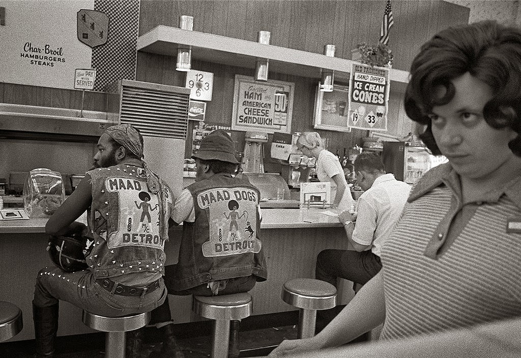 Life in the 1970s Detroit through the Lens of Dave Jordano