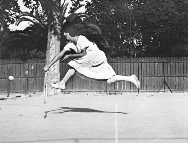 Life in the Early 1900s Paris through the Lens of Jacques-Henri Lartigue