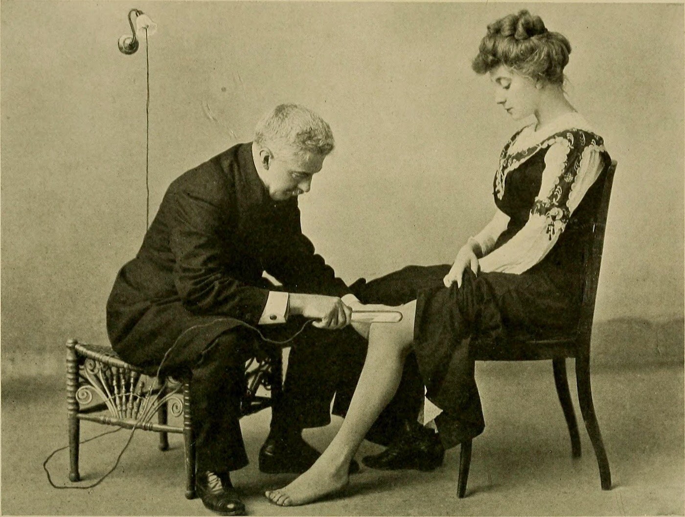 When Electricity Was the Cure: Inside the World of Early 1900s Medicine and Dentistry