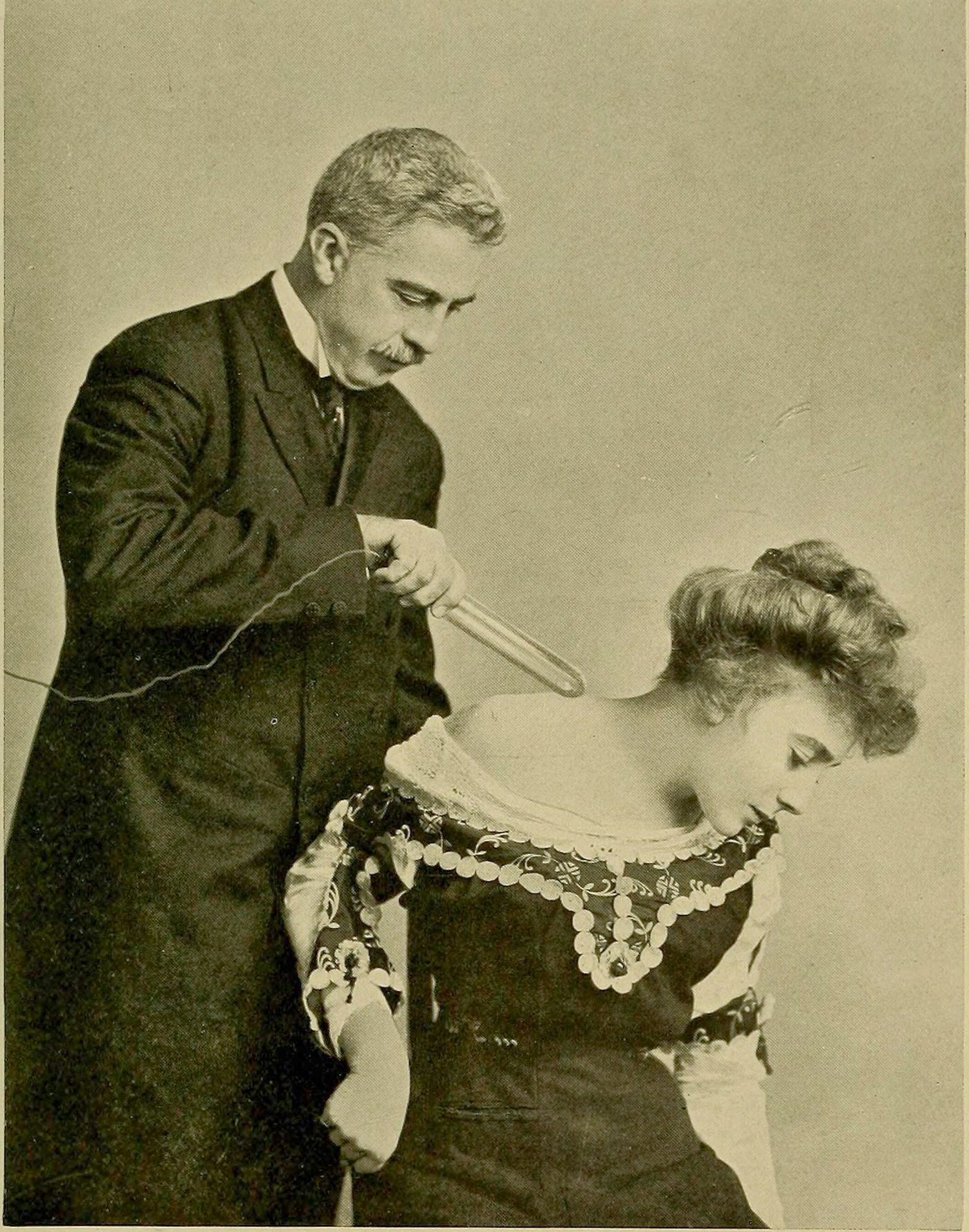 When Electricity Was the Cure: Inside the World of Early 1900s Medicine and Dentistry