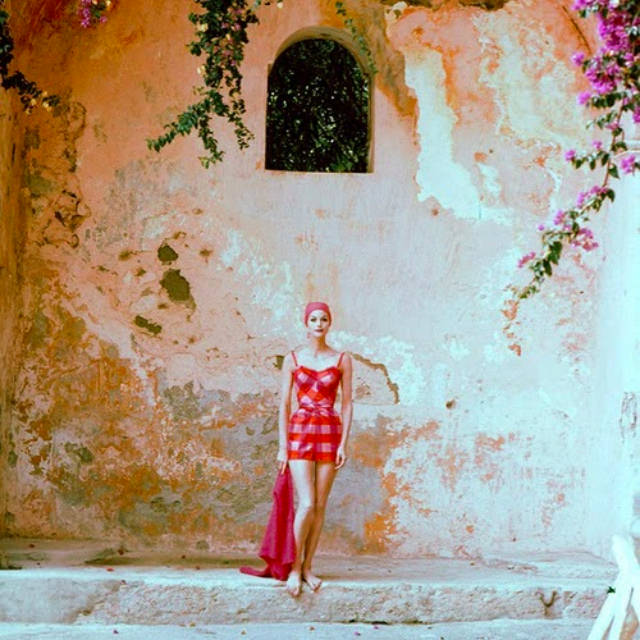 Beyond the Pose: The Art of the Fashion Photoshoot in 1950s Vogue and Harper's Bazaar