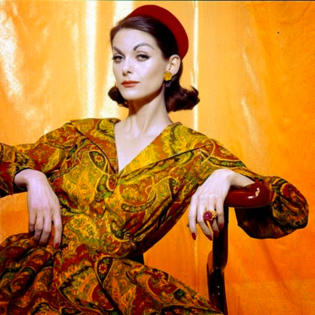 Beyond the Pose: The Art of the Fashion Photoshoot in 1950s Vogue and Harper's Bazaar