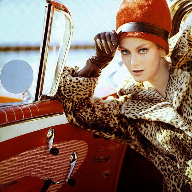 Beyond the Pose: The Art of the Fashion Photoshoot in 1950s Vogue and Harper's Bazaar