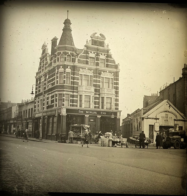 The World’s End, Chelsea, with the Salvation Army next door