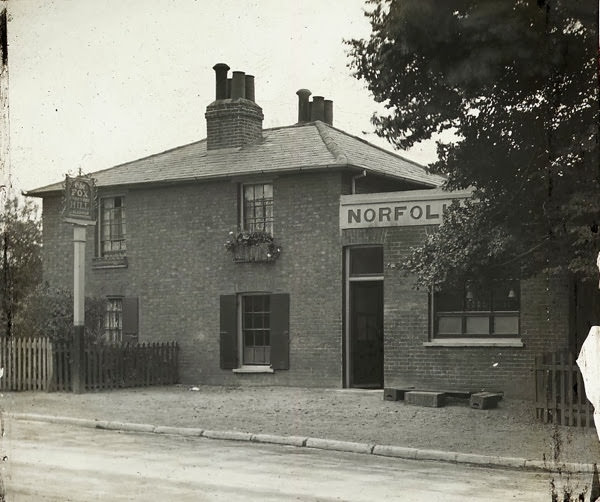 The Fox, Shooter’s Hill