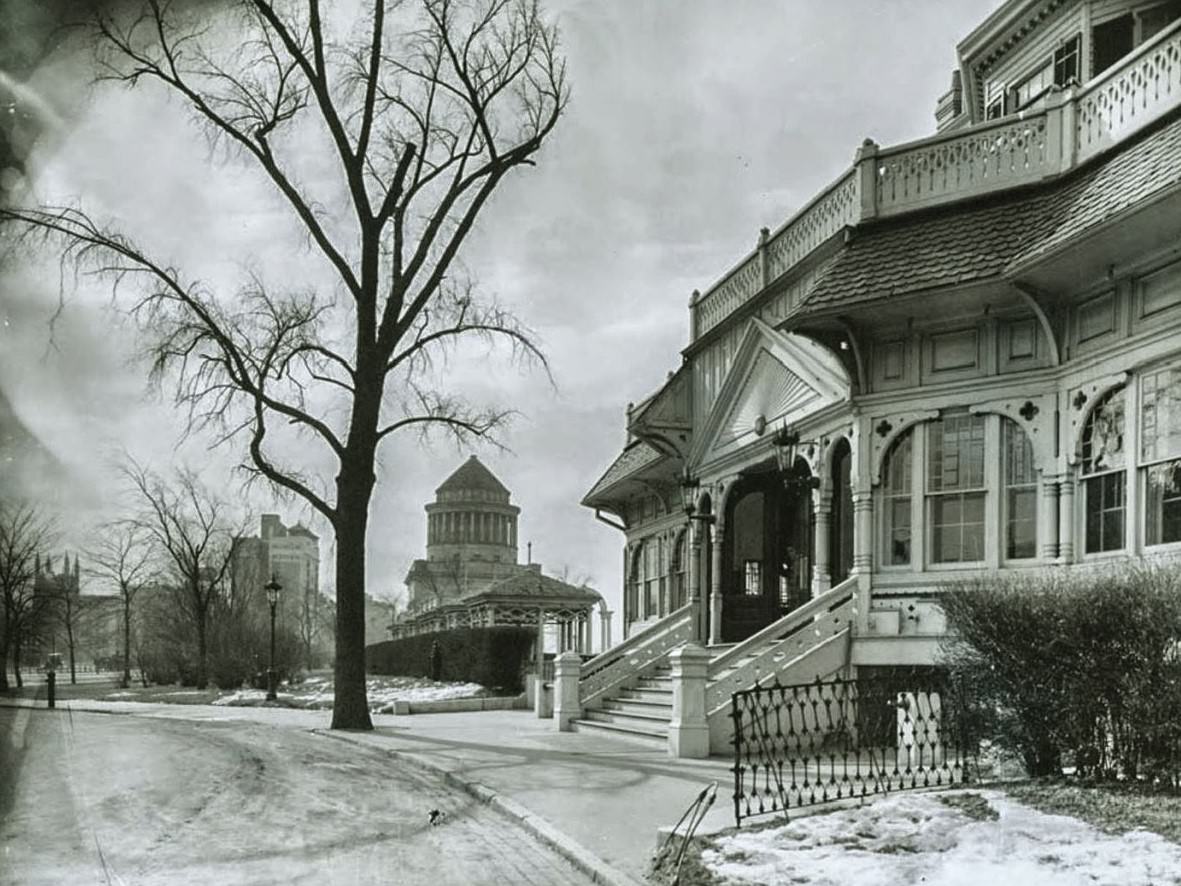 The Claremont Inn, Riverside Drive, north of Grant’s Tomb, 1910.
