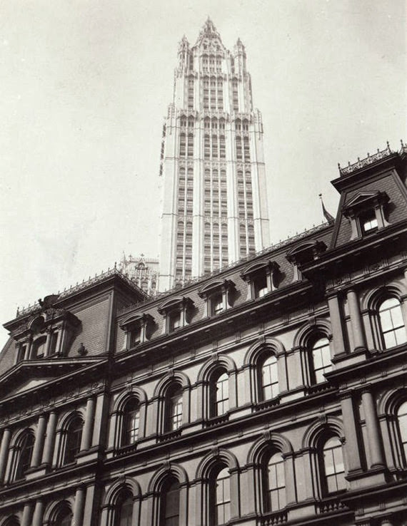 Woolworth Building.
