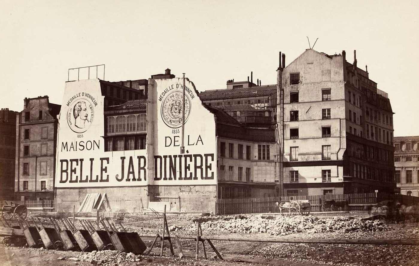La Belle Jardinère: le magasin de la rue de la Cité pendant sa demolition, Paris, 1864–66.