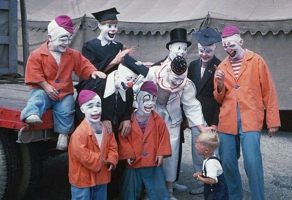 Life Under the Big Top: Ringling Bros. Performers in 1940s Chicago