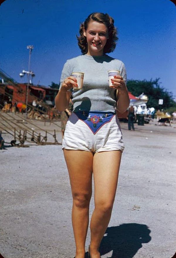 Life Under the Big Top: Ringling Bros. Performers in 1940s Chicago