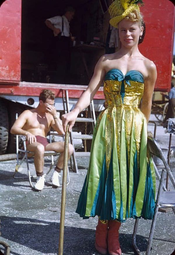 Life Under the Big Top: Ringling Bros. Performers in 1940s Chicago
