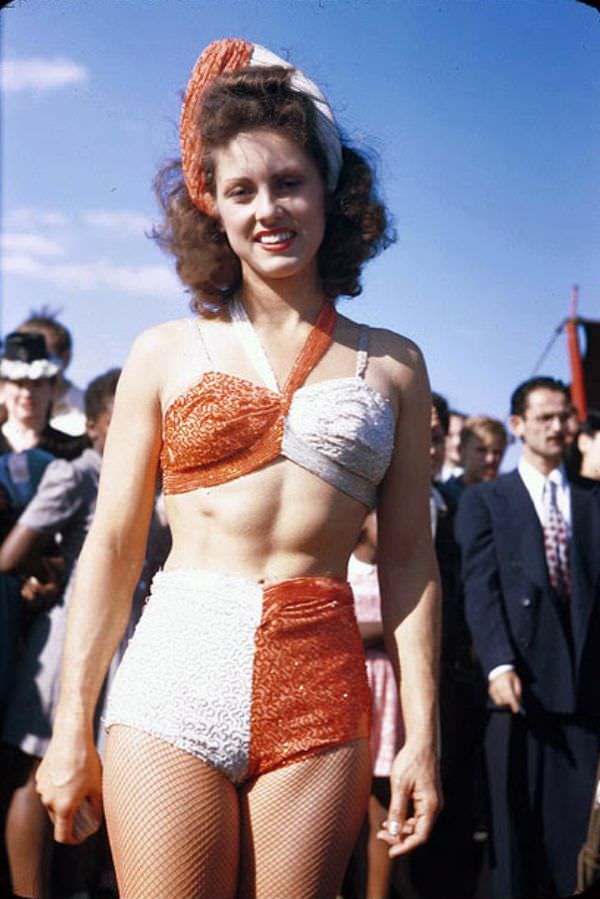 Life Under the Big Top: Ringling Bros. Performers in 1940s Chicago