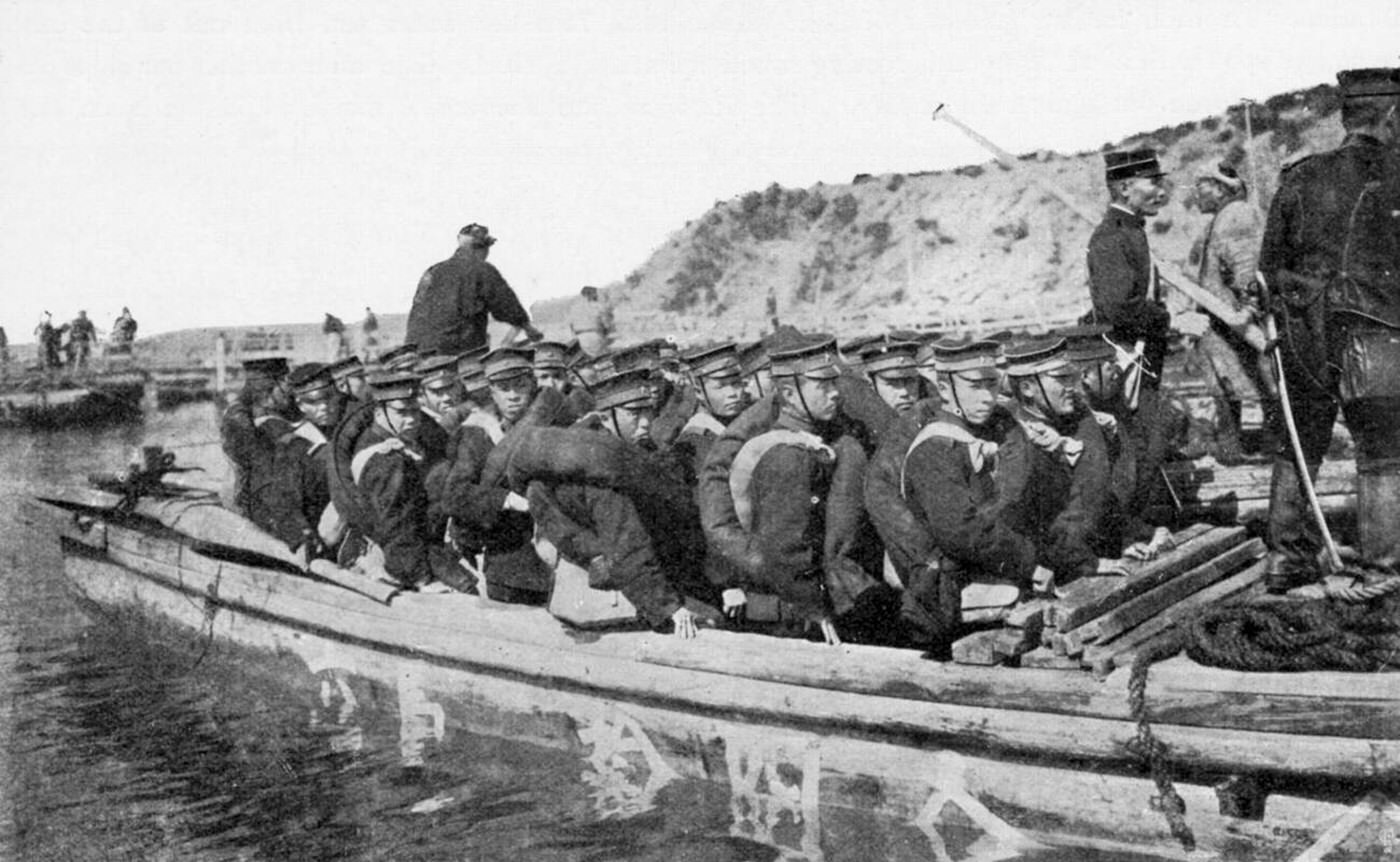 Japanese troops landing at Chinnampo, March, 1904.