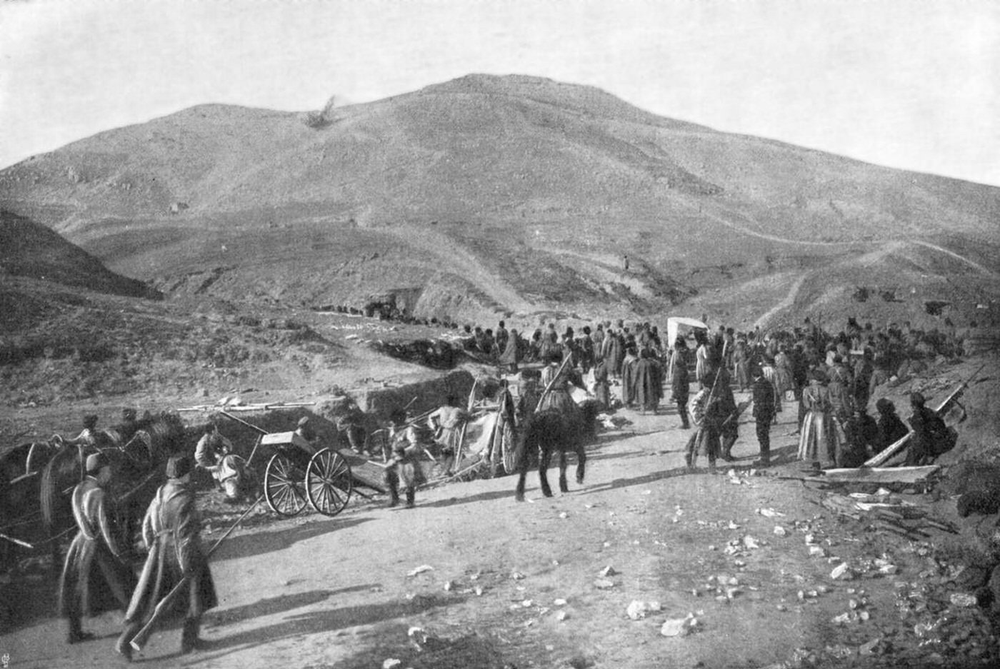 Siberian reserve taking up positions with 6-inch guns for the defense of 203 Metre Hill, August, 1904.