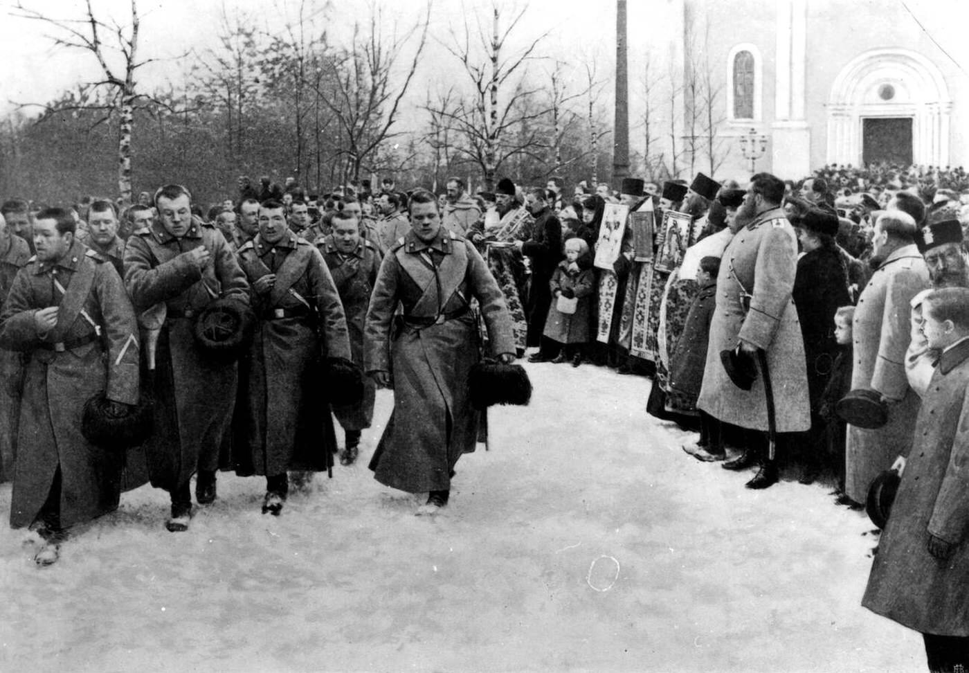 Blessing of a regiment leaving for the Far East during the Russo-Japanese War, 1904.