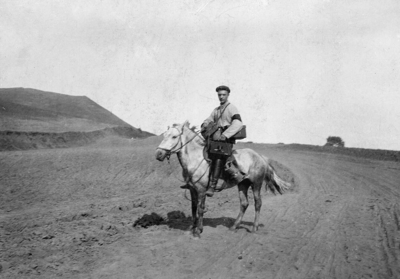 Press photographer during the Russo-Japanese War, 1904.