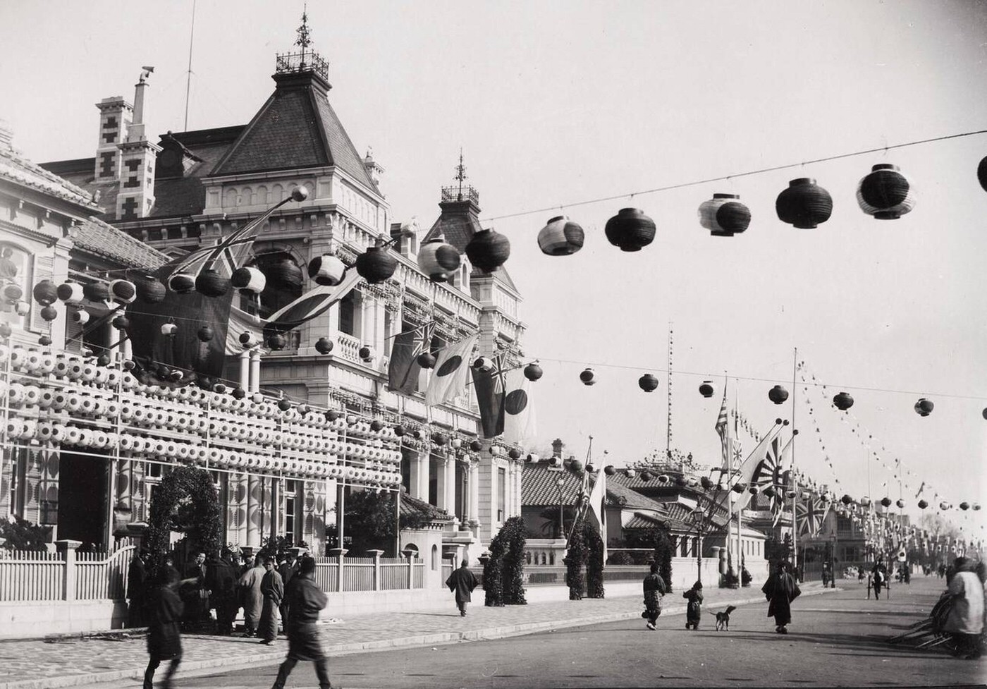 Kobe Bund decorated to celebrate the fall of Port Arthur in the Russo-Japanese War, 1905.