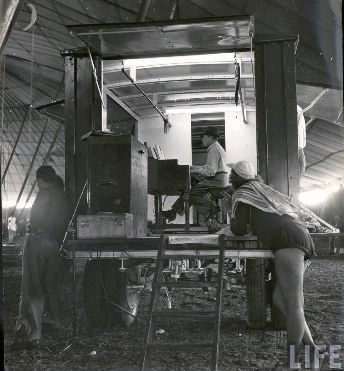 High Wires and High-Waisted Shorts: The Daily Life of a Circus Girl in 1949 Sarasota