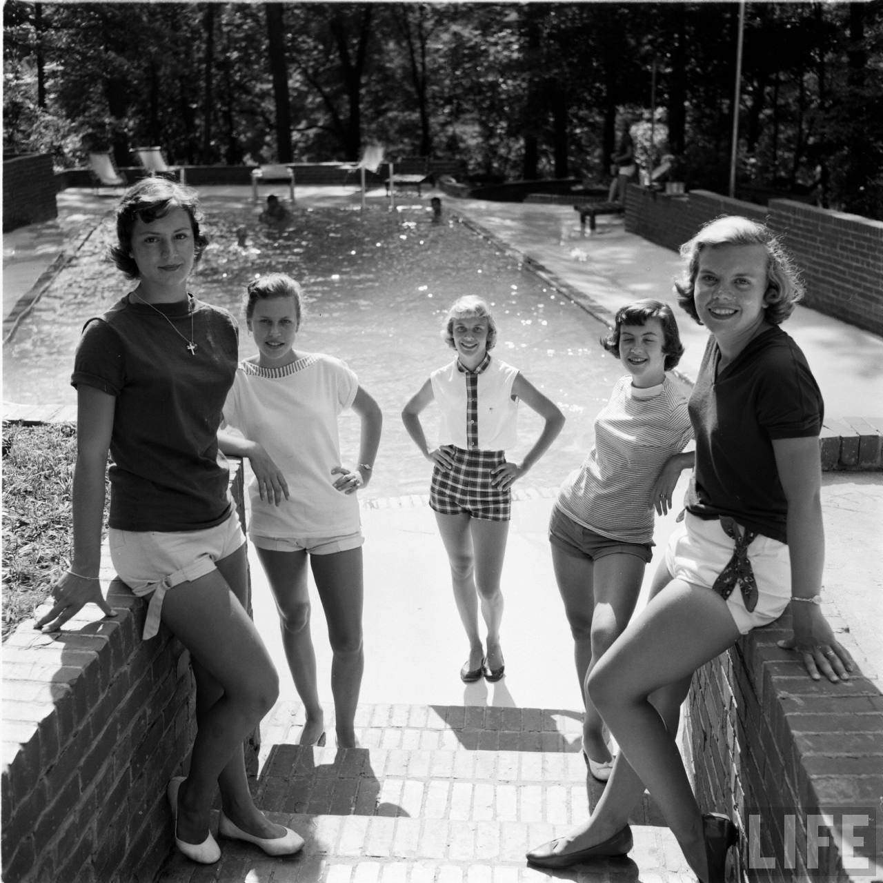 A Fashion Rebellion: The Rise of the High-Waisted Short Short in 1950s America