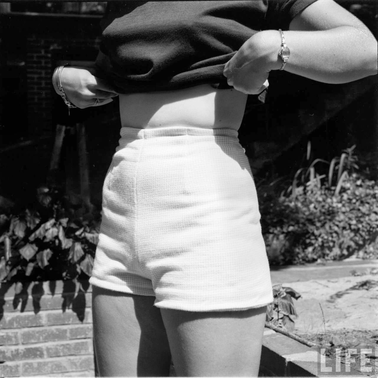 A Fashion Rebellion: The Rise of the High-Waisted Short Short in 1950s America